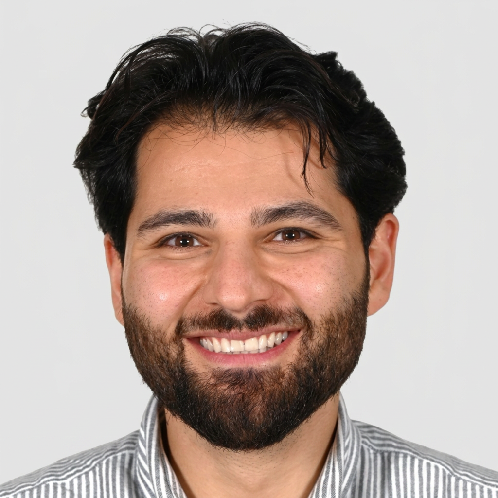 Portrait of Dr Mahan Salehi